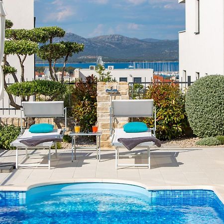 Luxury Apartment Hyperion With Private Pool And Garden Murter Eksteriør billede