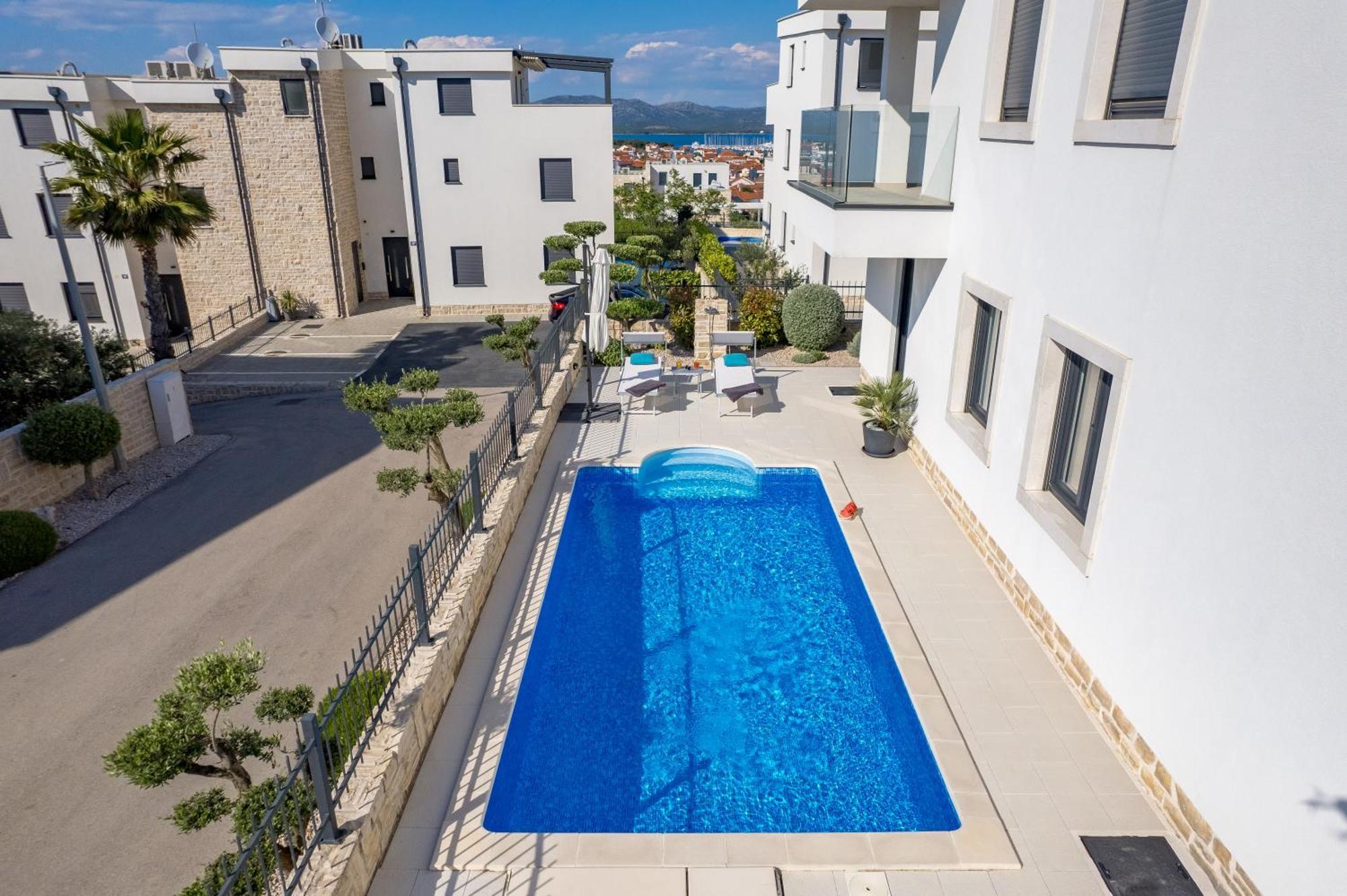 Luxury Apartment Hyperion With Private Pool And Garden Murter Eksteriør billede