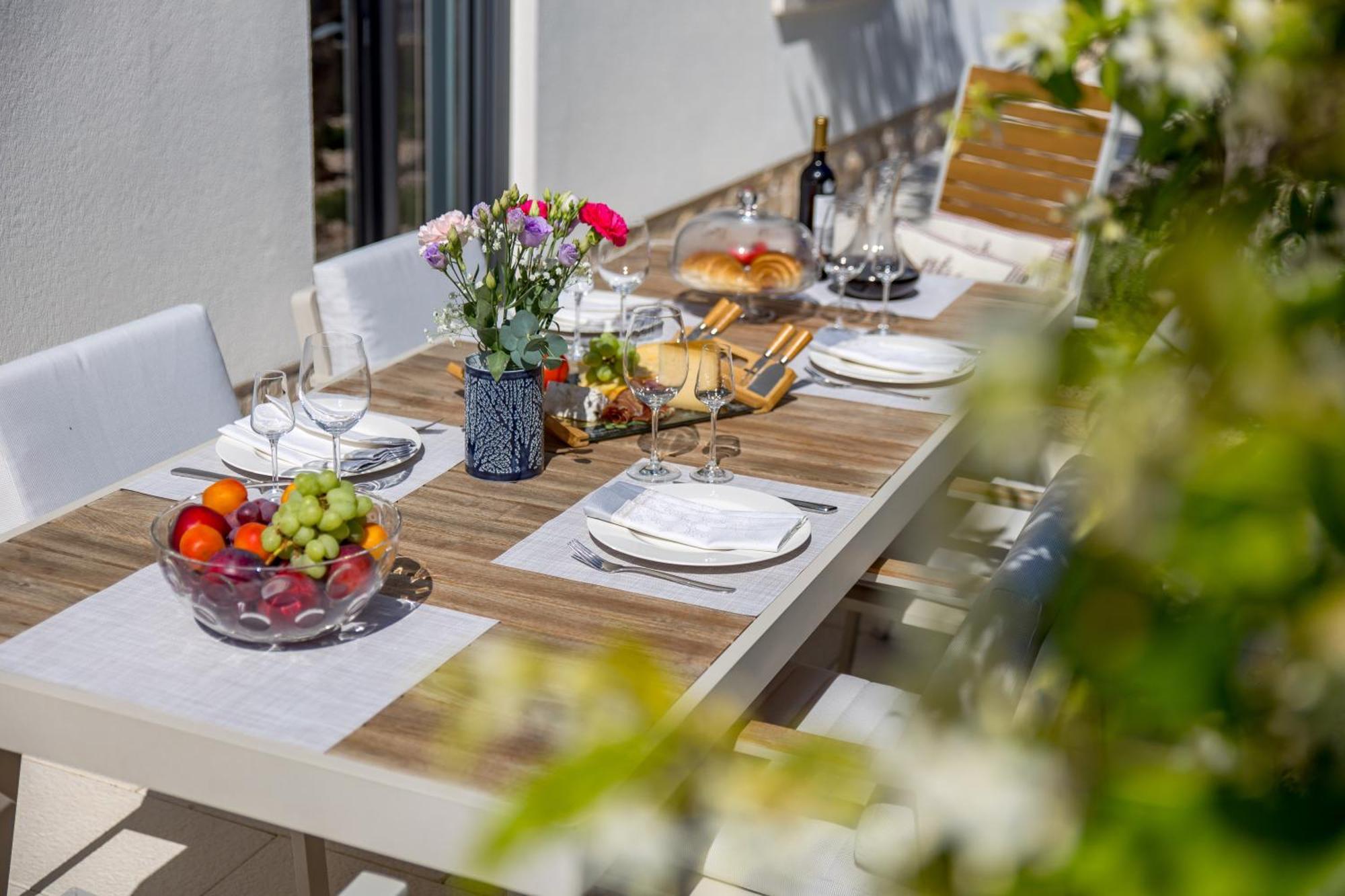 Luxury Apartment Hyperion With Private Pool And Garden Murter Eksteriør billede